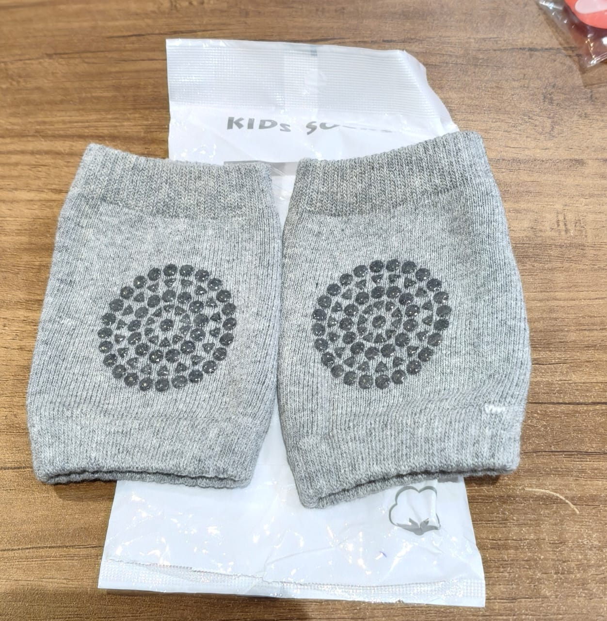 Light Grey Toddler Wool Knit Leg Warmer (Knee Guard) Light Grey Toddler Wool Knit Leg Warmer (Knee Guard)